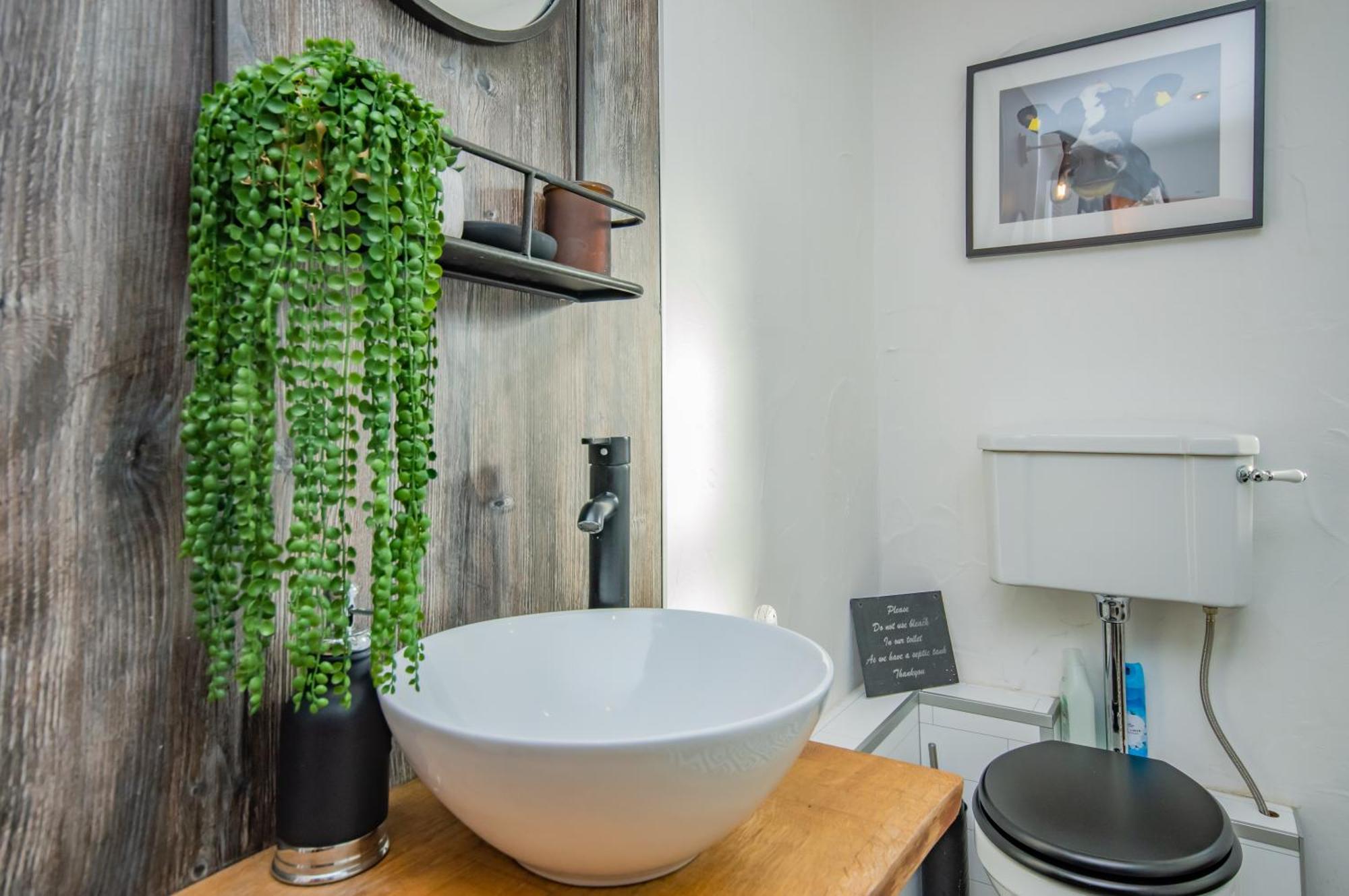 Cosy Farm Conversion In The Heart Of Pembrokeshire Maenclochog Экстерьер фото